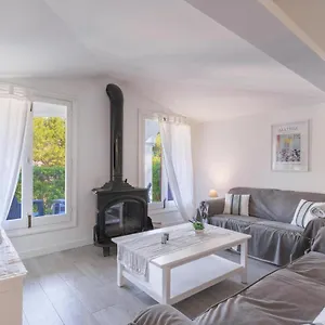  Villa Gorgeous Renovated Cala Sant Vicenc Spanien